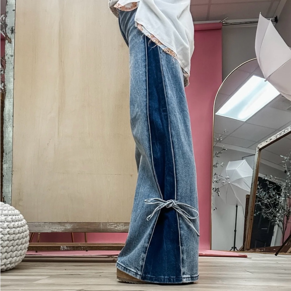 SAIGE Two-Tone Wide Leg Tie-Hem Jeans
